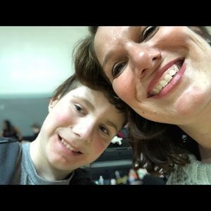 Meet your Posher, Chloe